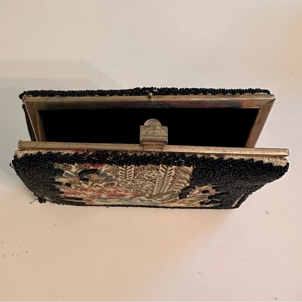 Vintage Earnest Floral Black Beaded Clutch! - Picture 3 of 7